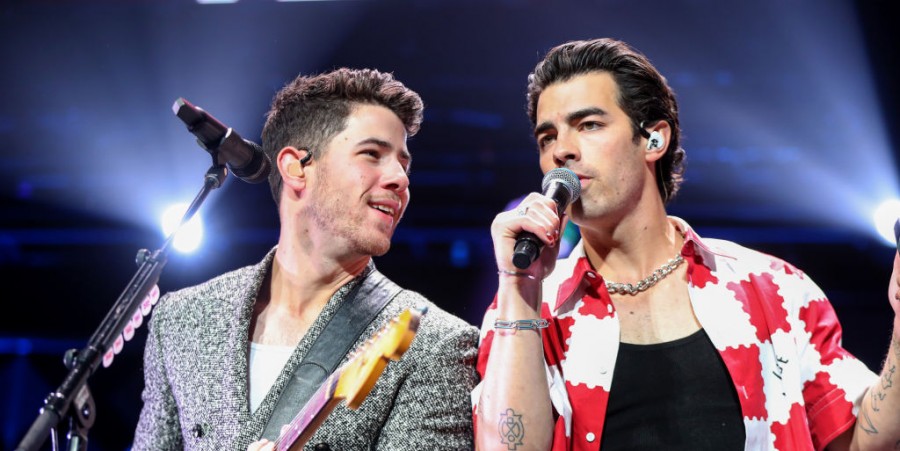 Nick Jonas, Joe Jonas