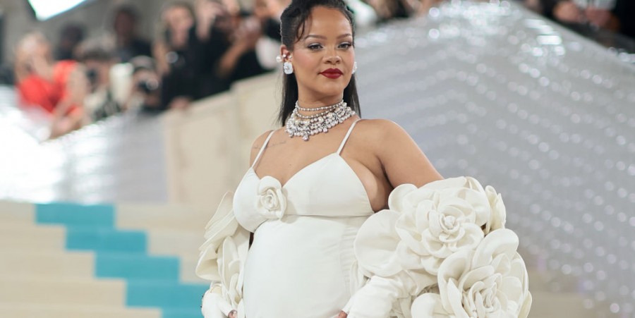 Rihanna Removed From Savage X Fenty? Singer's Lingerie Brand Hires New CEO