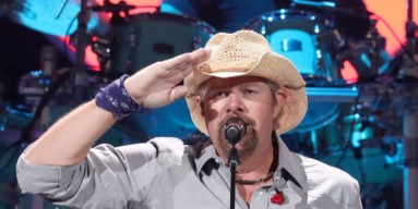 Toby Keith To Be Honored at the CMT Awards