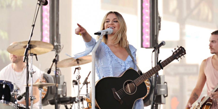 Kelsea Ballerini Sings About Divorce in New Songs, But Urges Fans to Move On: 'Let Music Be Music'
