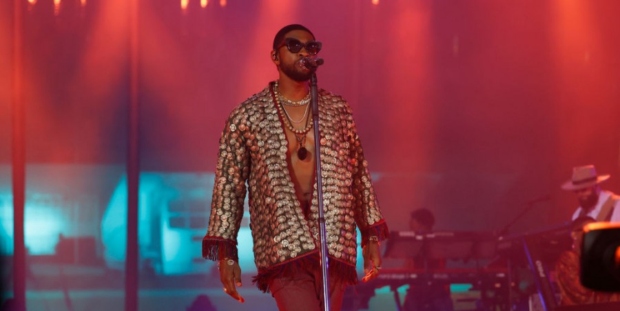 Usher Jumpstarts Career After Super Bowl Halftime Show: Singer is Planning MASSIVE World Tour 
