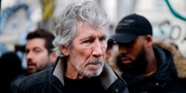 Roger Waters Loses Concert Attendees Due to Dissatisfying Move on Stage