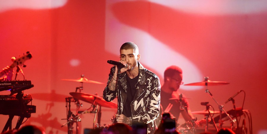 Zayn Malik's Foot Run Over By Passing Car? Singer's First Public Appearance in Years Turns Into 'Disaster'