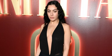  Charli XCX attends Vanities: A Night For Young Hollywood hosted by Vanity Fair and Instagram at Bar Marmont 