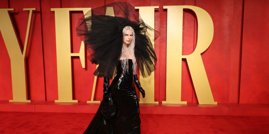 Julia Fox attends the 2024 Vanity Fair Oscar Party