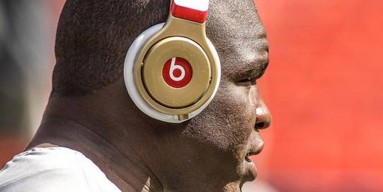 NFL players are banned from wearing Beats on broadcasts.